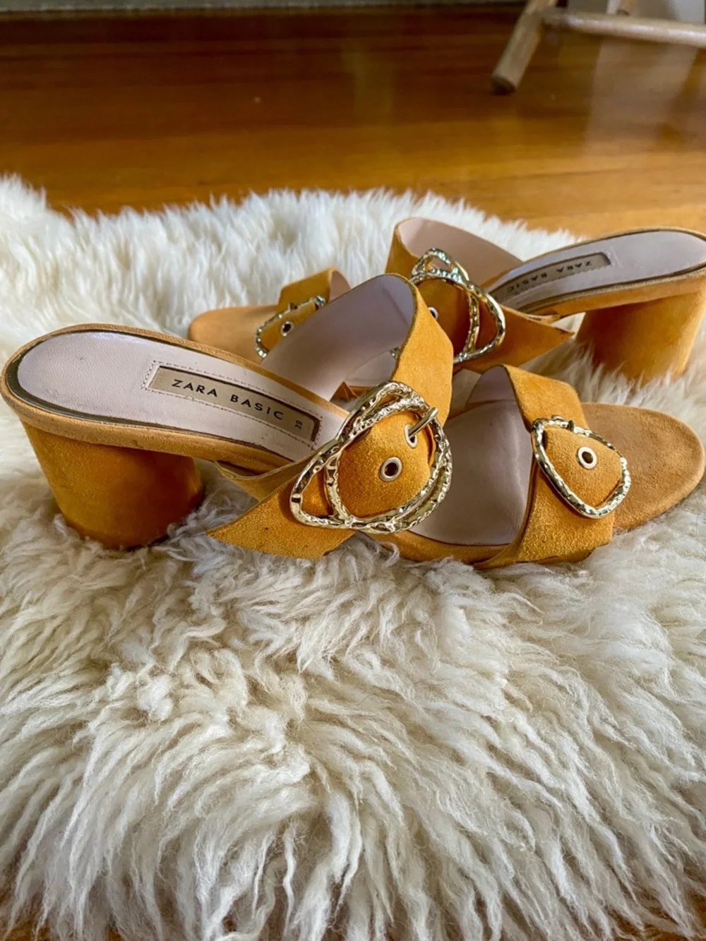 Zara block heel yellow sandal mules with buckle strap size 39 - Picture 2 of 9